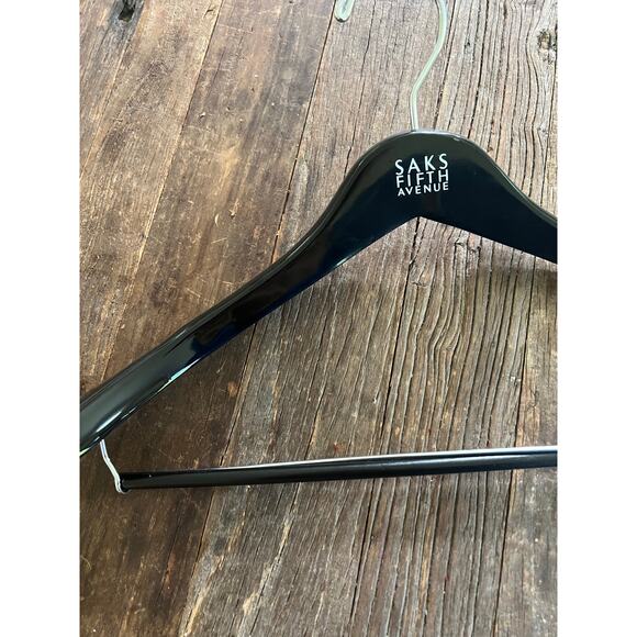Saks Fifth Avenue Men's Suit Hanger Black Wood JP - Picture 8 of 8
